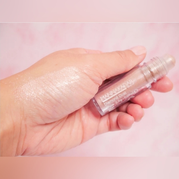Diamond Dust Roll-On Pigmented Shadow, Highlighter & Lip Topper ✨️ Pixie - Picture 2 of 5